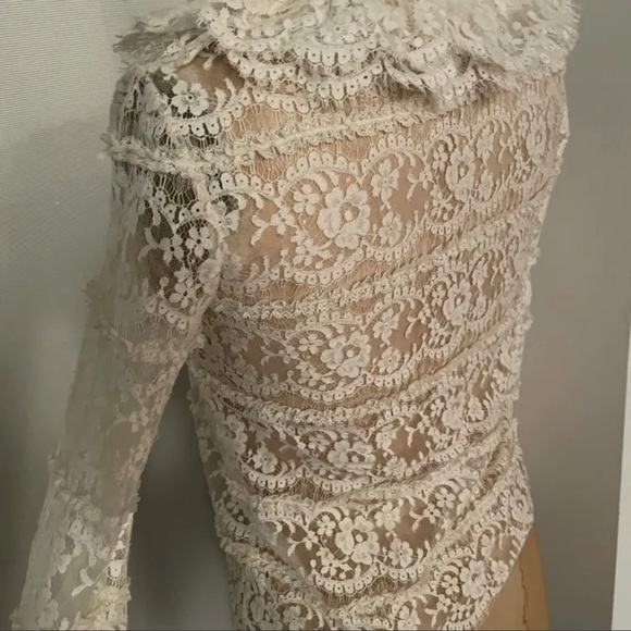 Authentic GUCCI Ruffle Neck Floral Lace Blouse - Picture 8 of 10